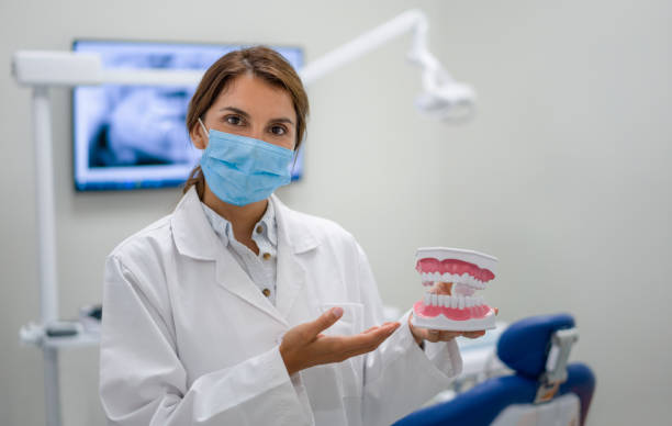 Best Cracked Tooth Emergency Dentist  in Oquawka, IL