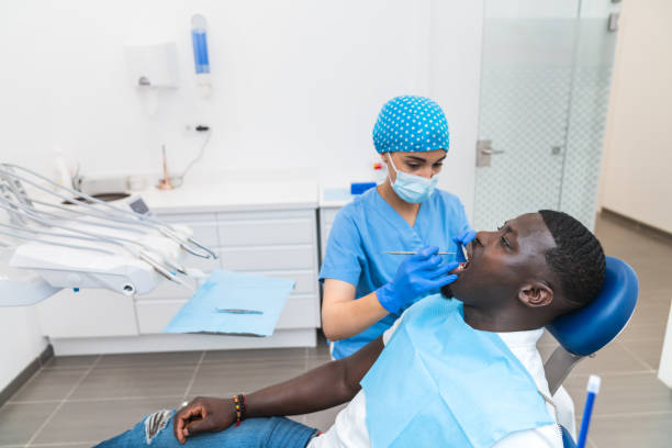 Best Dentist for Tooth Abscess  in Oquawka, IL
